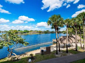 1100 Colony Point Cir 208, Pembroke Pines FL 33026