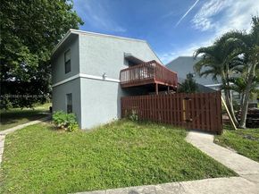 22 Crossings Cir E, Boynton Beach FL 33435