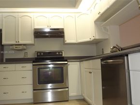 901 SW 128th Ter 103A, Pembroke Pines FL 33027