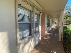 901 SW 128th Ter 103A, Pembroke Pines FL 33027