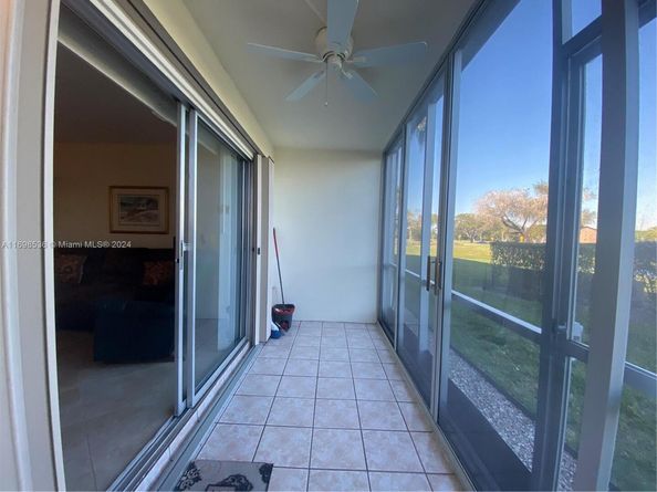 901 SW 128th Ter 103A, Pembroke Pines FL 33027