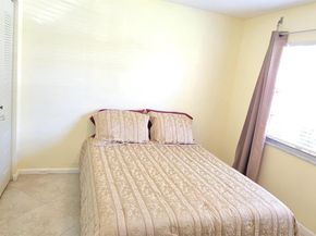 901 SW 128th Ter 103A, Pembroke Pines FL 33027