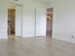 901 SW 128th Ter 103A, Pembroke Pines FL 33027