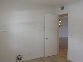 901 SW 128th Ter 103A, Pembroke Pines FL 33027