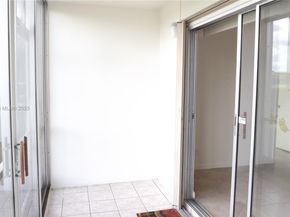 901 SW 128th Ter 103A, Pembroke Pines FL 33027