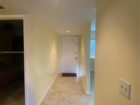 901 SW 128th Ter 103A, Pembroke Pines FL 33027