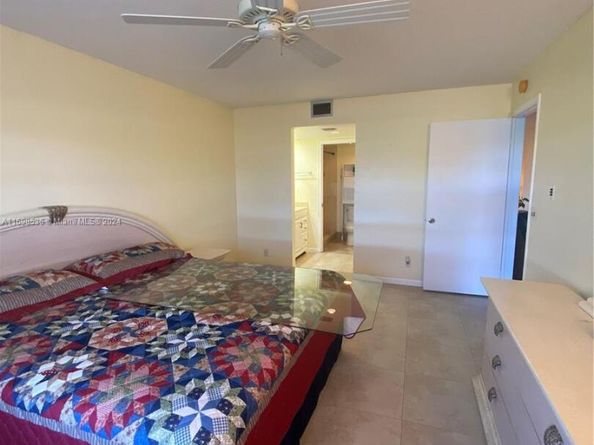 901 SW 128th Ter 103A, Pembroke Pines FL 33027