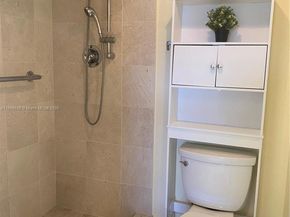 901 SW 128th Ter 103A, Pembroke Pines FL 33027