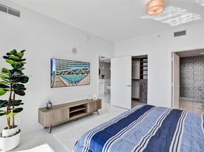 888 Biscayne Blvd 2404, Miami FL 33132