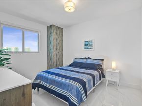 888 Biscayne Blvd 2404, Miami FL 33132