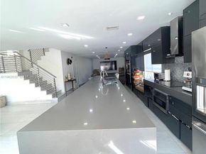 3340 SW 50th St, Hollywood FL 33312