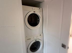 8262 NW 5th Ln 396, Miami FL 33126