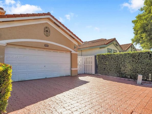 849 NW 136th Ave, Miami FL 33182