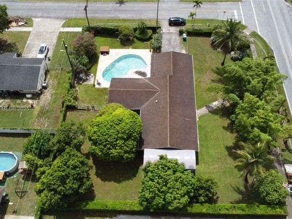 17990 SW 296th St, Homestead FL 33030