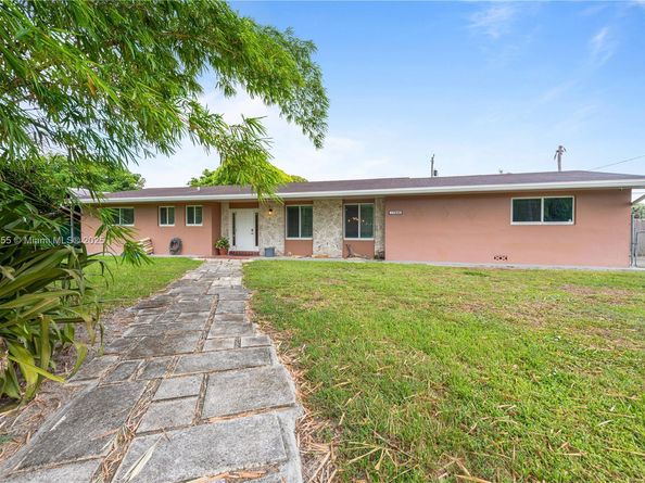 17990 SW 296th St, Homestead FL 33030