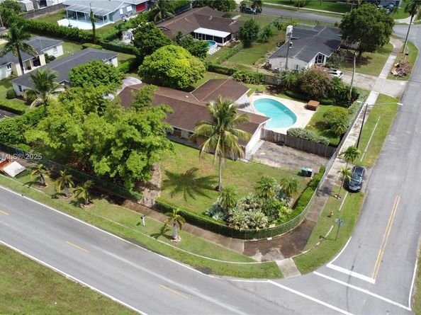 17990 SW 296th St, Homestead FL 33030