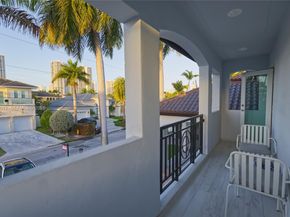 3368 NE 169th St, North Miami Beach FL 33160