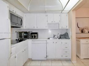 721 Atlantic Shores Blvd 212, Hallandale Beach FL 33009