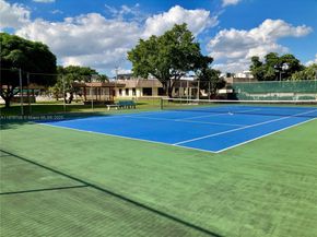 4270 NW 40th St 103, Lauderdale Lakes FL 33319