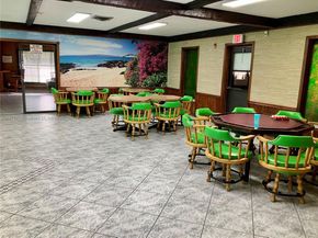 4270 NW 40th St 103, Lauderdale Lakes FL 33319