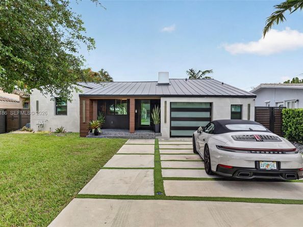 545 NE 9th Ave, Fort Lauderdale FL 33301