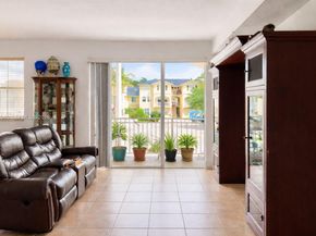 8906 W Flagler St 203, Miami FL 33174