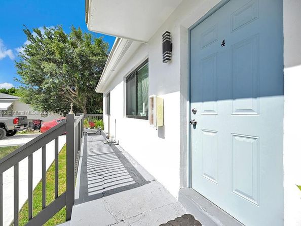 12400 NE 11th Ct, North Miami FL 33161