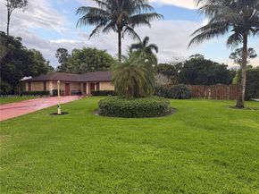 5940 Piney Ct, Green Acres FL 33463