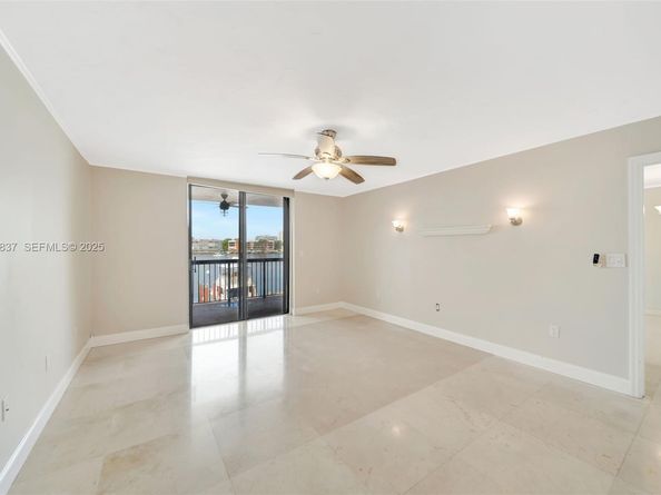 200 Golden Isles Dr 203, Hallandale Beach FL 33009