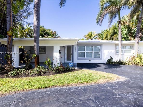 1577 NE 48th Ct, Oakland Park FL 33334