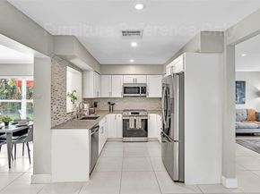 1577 NE 48th Ct, Oakland Park FL 33334