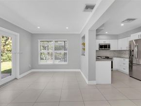 1577 NE 48th Ct, Oakland Park FL 33334