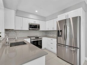 1577 NE 48th Ct, Oakland Park FL 33334