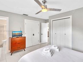 1577 NE 48th Ct, Oakland Park FL 33334