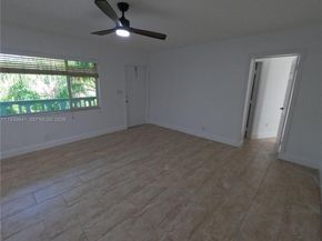 1423 Holly Heights Dr 15, Fort Lauderdale FL 33304