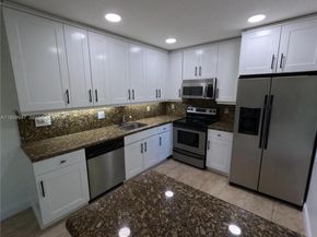 1423 Holly Heights Dr 15, Fort Lauderdale FL 33304