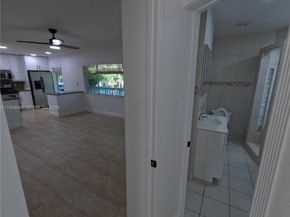 1423 Holly Heights Dr 15, Fort Lauderdale FL 33304