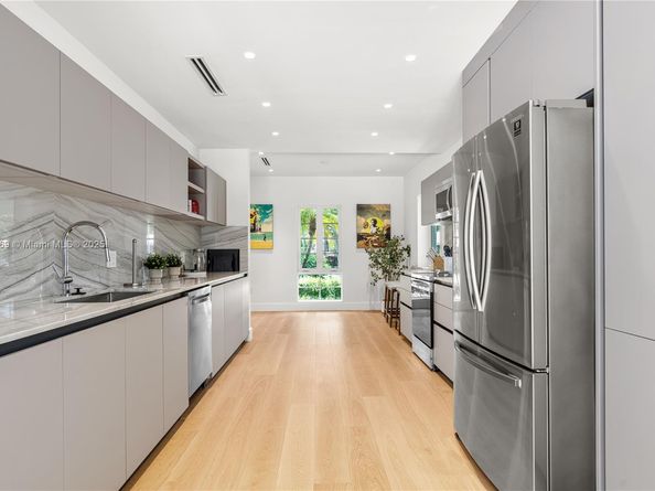 45 NE 104th St, Miami Shores FL 33138