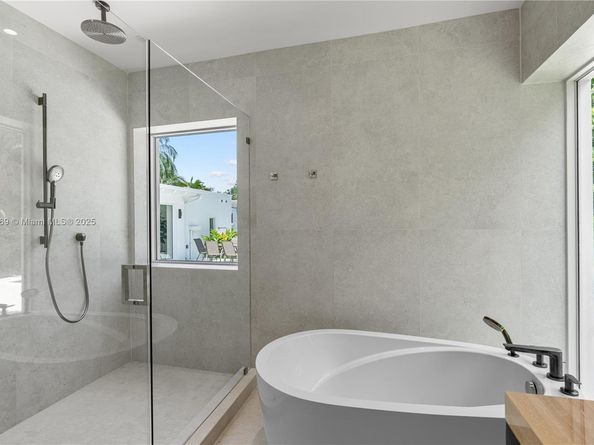 45 NE 104th St, Miami Shores FL 33138