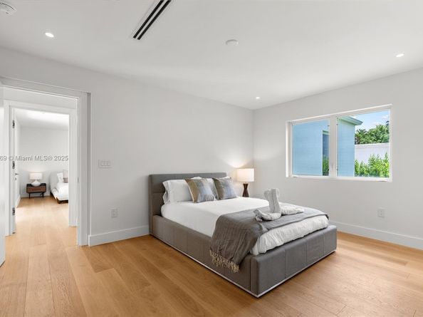 45 NE 104th St, Miami Shores FL 33138