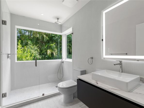 45 NE 104th St, Miami Shores FL 33138