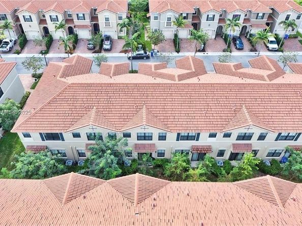 1071 NW 33rd Ct, Pompano Beach FL 33064