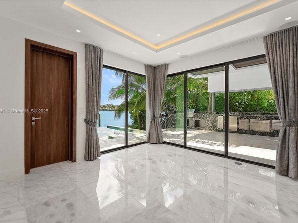 1311 Stillwater Dr, Miami Beach FL 33141