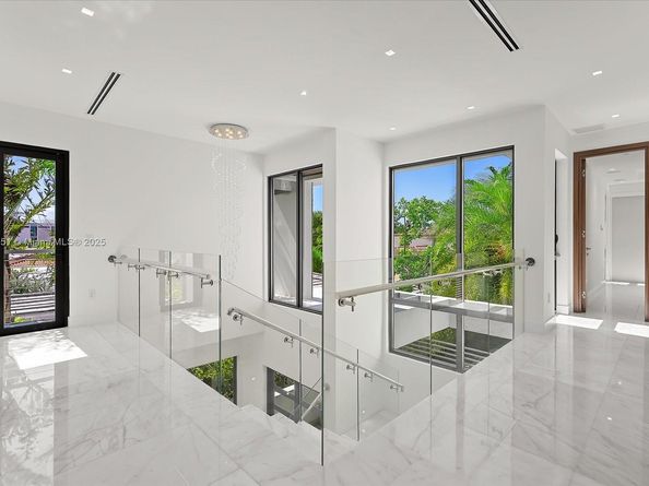 1311 Stillwater Dr, Miami Beach FL 33141