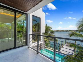 1311 Stillwater Dr, Miami Beach FL 33141