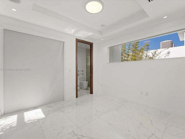 1311 Stillwater Dr, Miami Beach FL 33141