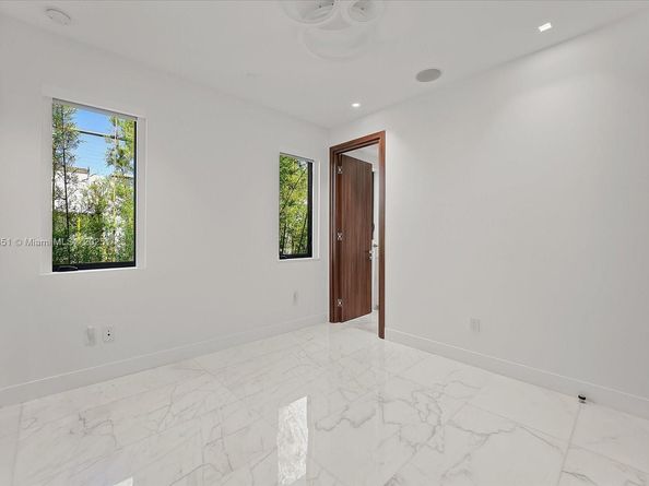 1311 Stillwater Dr, Miami Beach FL 33141