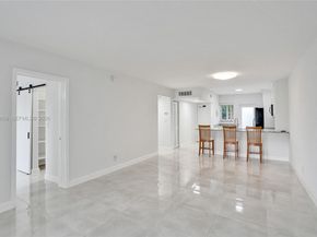 5950 Del Lago Cir 104, Sunrise FL 33313