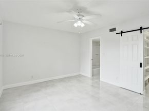 5950 Del Lago Cir 104, Sunrise FL 33313