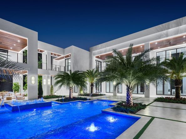 9900 SW 125th Ave, Miami FL 33186